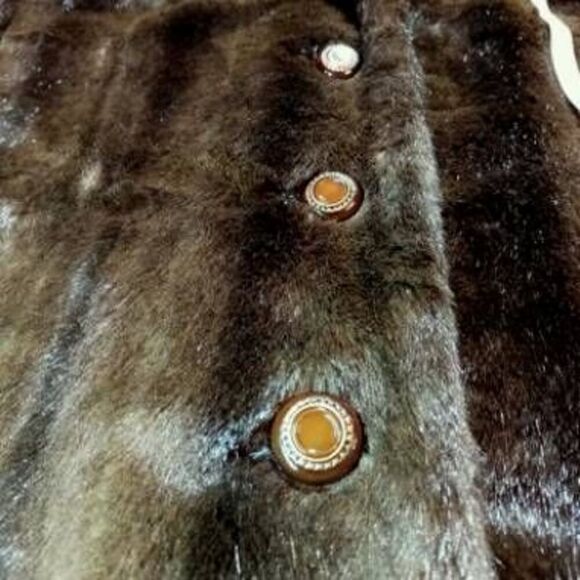 Vintage ALEUTIAN styled by Dubrowsky and Joseph. In excellent vintage condition. - Picture 12 of 12